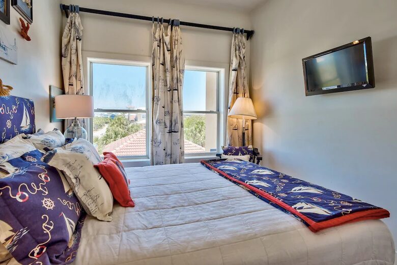 Anchor Cliff on Seacrest Beach - Between Alys & Rosemary - 30A - Seacrest Beach, Florida