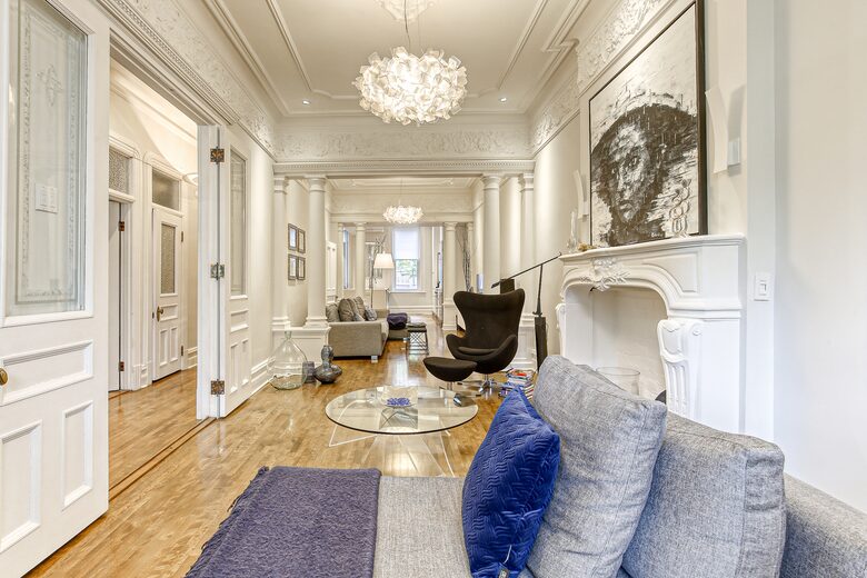 Luxurious Montreal Flat Facing Lafontaine Park - Montreal, Canada