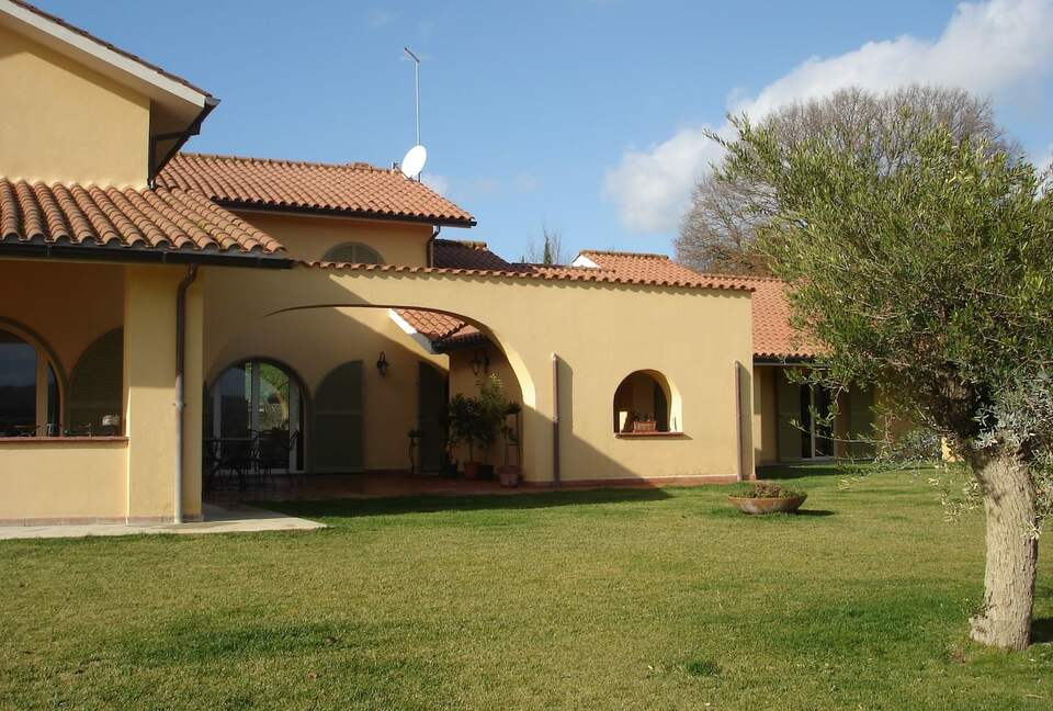 Villa Profumo - Campagnano di Roma, Italy