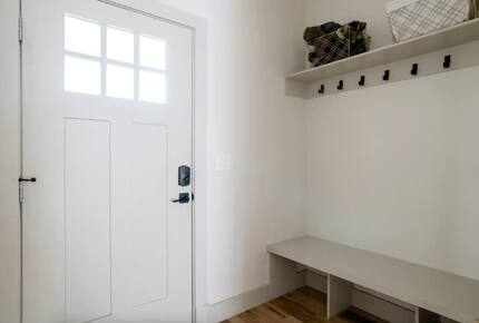 Front door interior entryway with bench