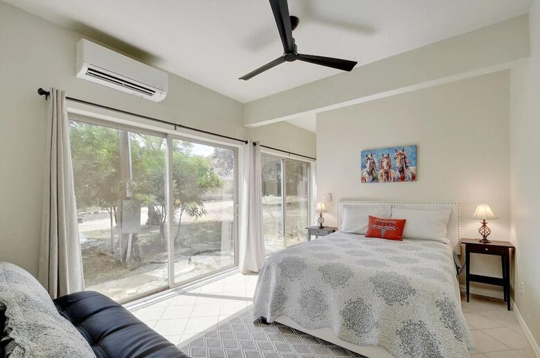 Downstair Retreat master with queen bed & sliding glass door