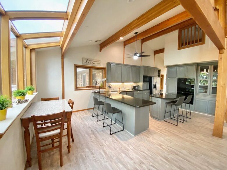 Full view of lodge kitchen and kitchen table