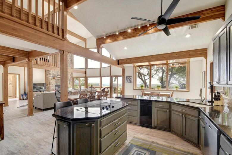 Lodge kitchen with island and grey cabinets