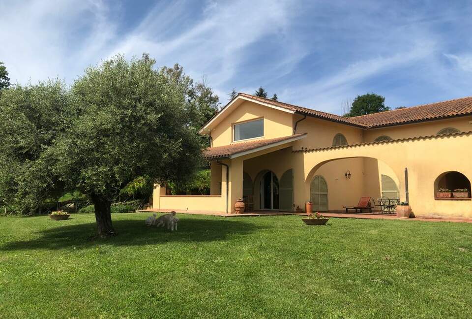 Villa Profumo - Campagnano di Roma, Italy