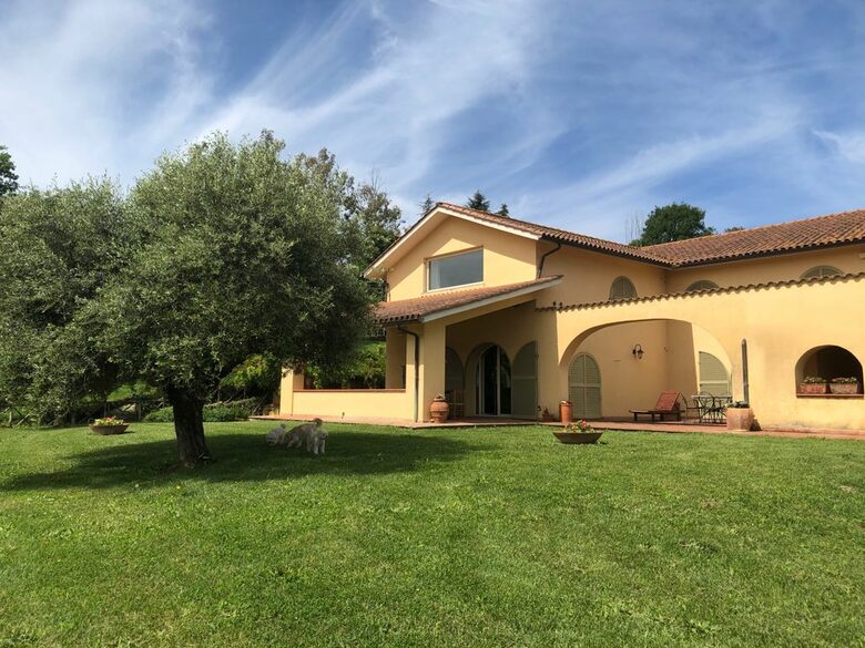 Villa Profumo - Campagnano di Roma, Italy