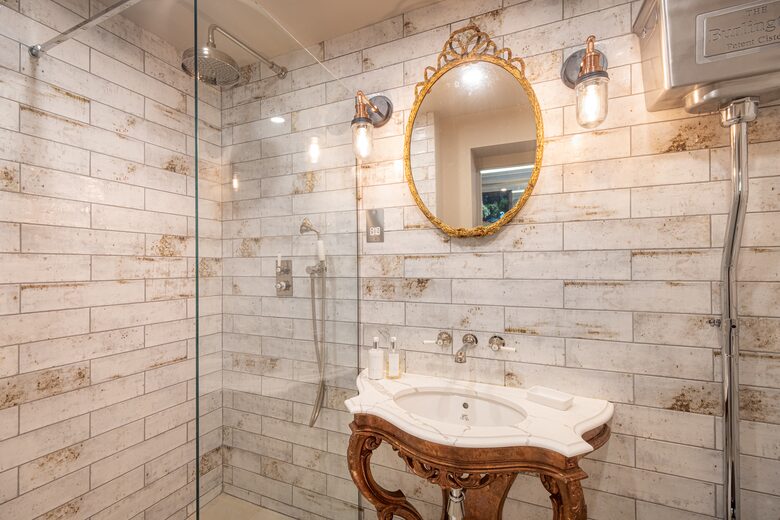 Chelsea Apartment - London, United Kingdom