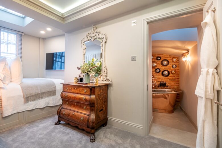 Chelsea Apartment - London, United Kingdom