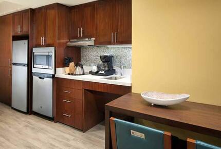 Home Exchange, Sheraton Kaua'i Resort unit, kitchenette