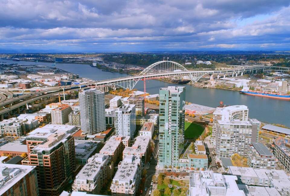Home exchange in Portland, OR, city views
