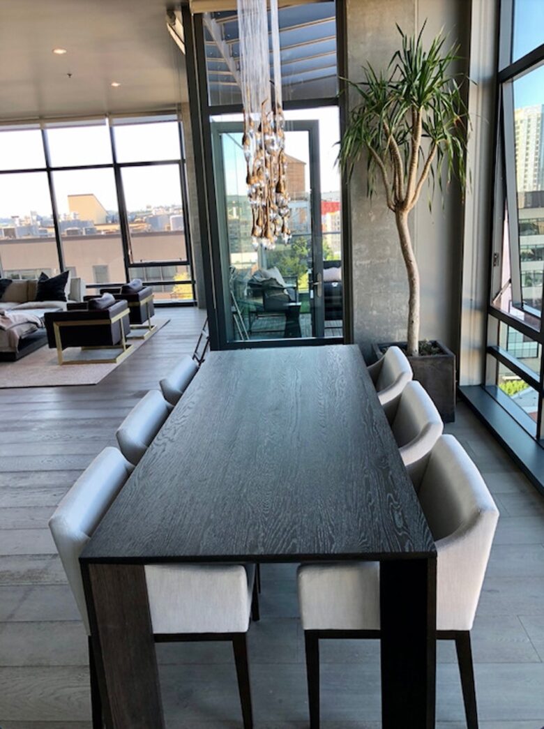 Home exchange in Portland, OR, dining room table for 6