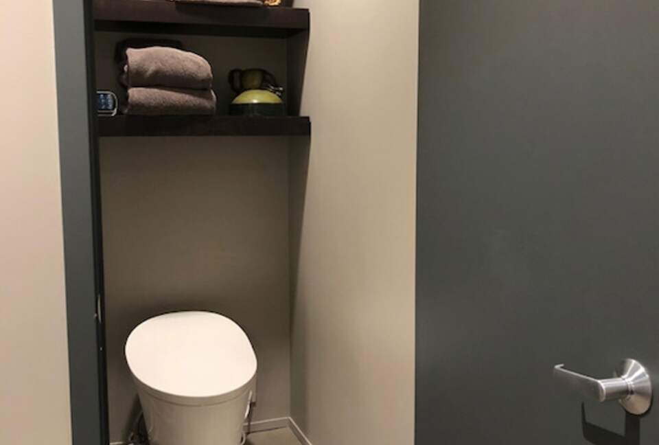 Home exchange in Portland, OR, master bathroom toilet closet