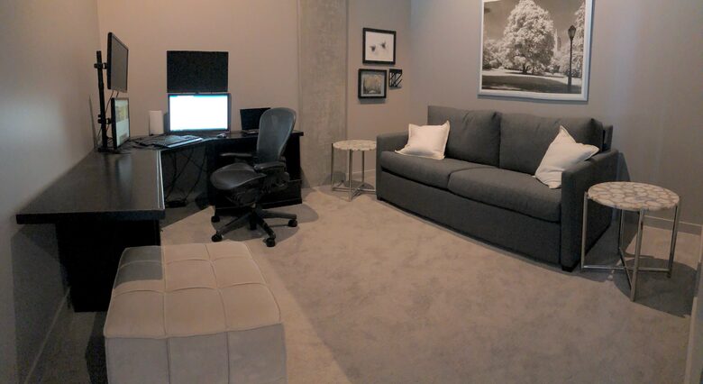 Home exchange in Portland, OR, spare office room with loveseat & desk