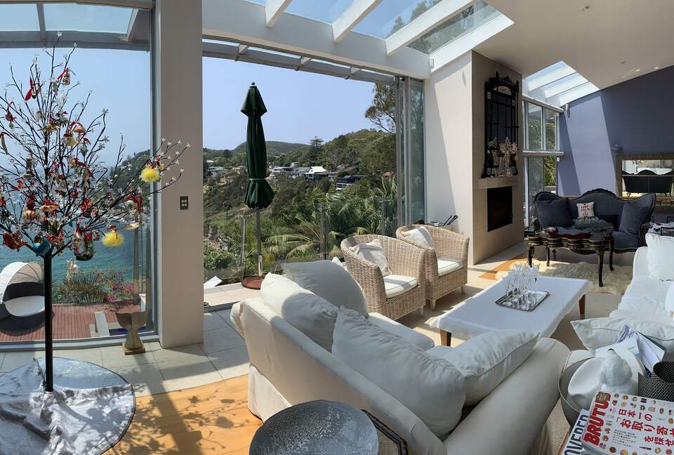 Home Exchange in Sydney, Aus. living space to separate dining room