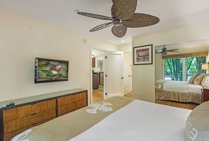 Home Exchange in Lahaina, HI, master suite