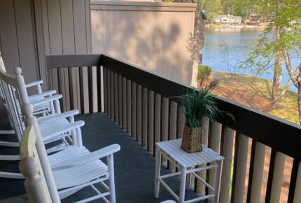 Home Exchange in Pinehurst, NC, charming porch with rocking chairs