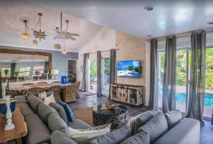 Casa Blanca Beach House (Playa's #1 Vacation Rental) - Playa del Carmen, Mexico