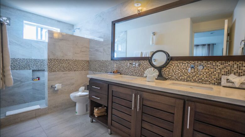 Casa Blanca Beach House (Playa's #1 Vacation Rental) - Playa del Carmen, Mexico