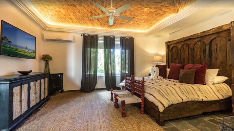 Casa Blanca Beach House (Playa's #1 Vacation Rental) - Playa del Carmen, Mexico