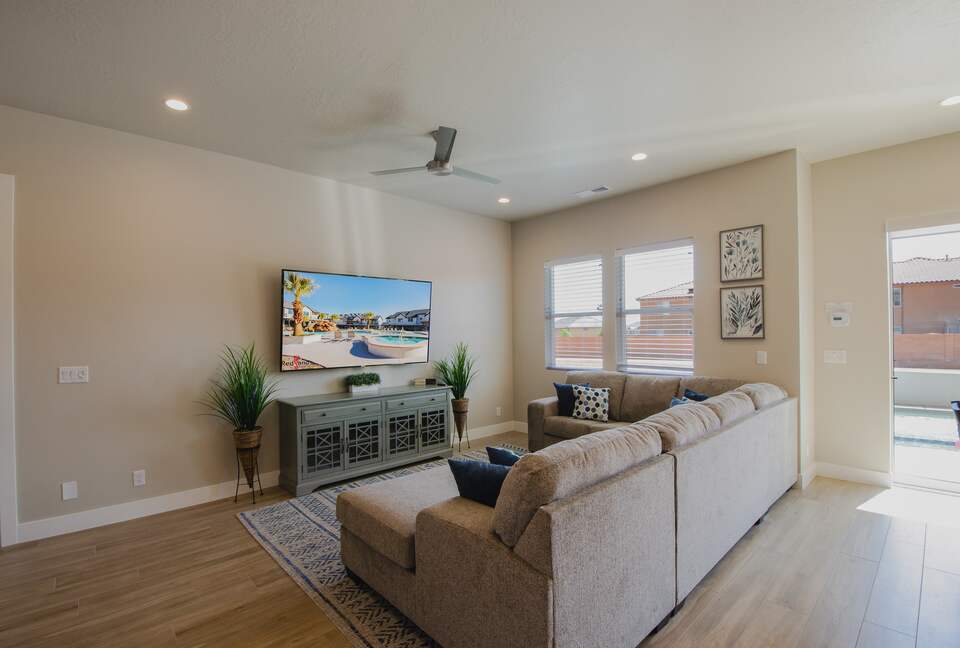 St George Red Rock Home with Pool - Santa Clara, Utah