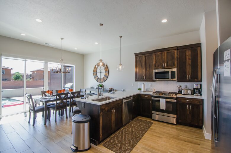 St George Red Rock Home with Pool - Santa Clara, Utah