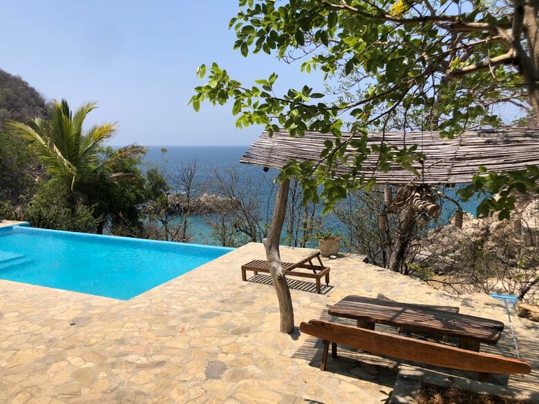 Mexican beach house La Mina - Oaxaca, Mexico