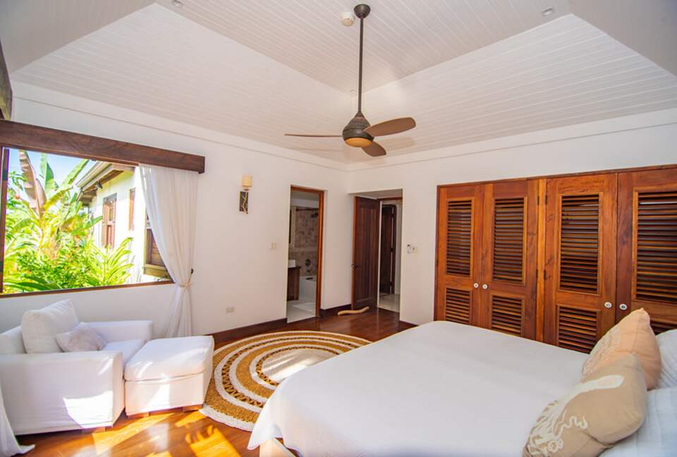 Ocean Front Caribbean Sea Villa - Brown Shuggah (Ocho Rios) - Llandovery Estate, Jamaica