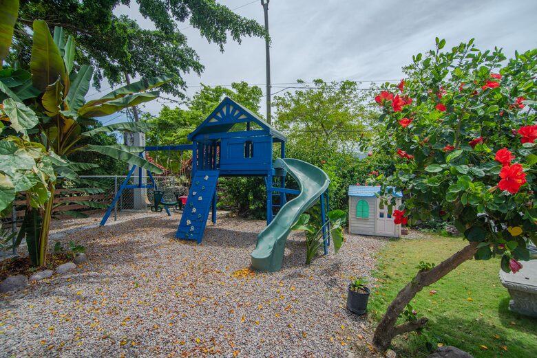 Ocean Front Caribbean Sea Villa - Brown Shuggah (Ocho Rios) - Llandovery Estate, Jamaica