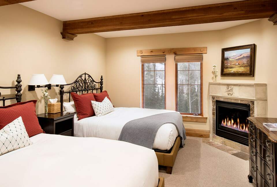 Quintess Collection – Silvertail at the Chateaux - Park City, Utah