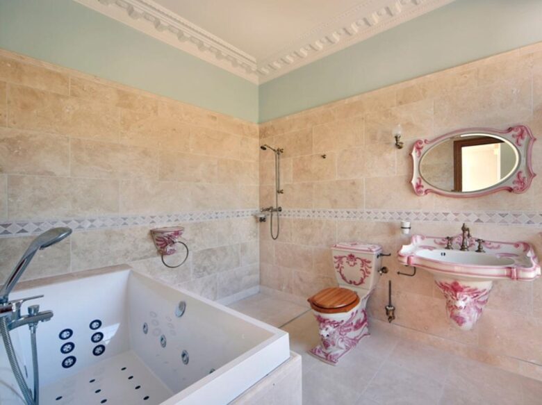 The Chateau on Wallis Island (R) - Wallis Lake, Australia