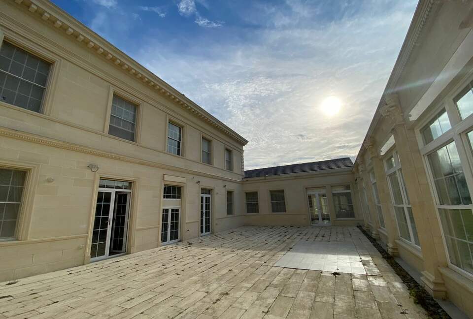 The Chateau on Wallis Island (R) - Wallis Lake, Australia