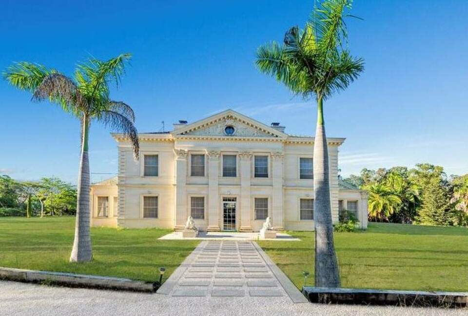 The Chateau on Wallis Island (R) - Wallis Lake, Australia