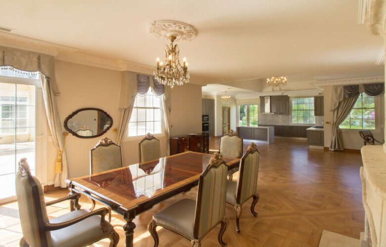 The Chateau on Wallis Island (R) - Wallis Lake, Australia