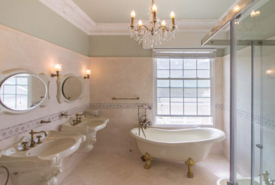 The Chateau on Wallis Island (R) - Wallis Lake, Australia