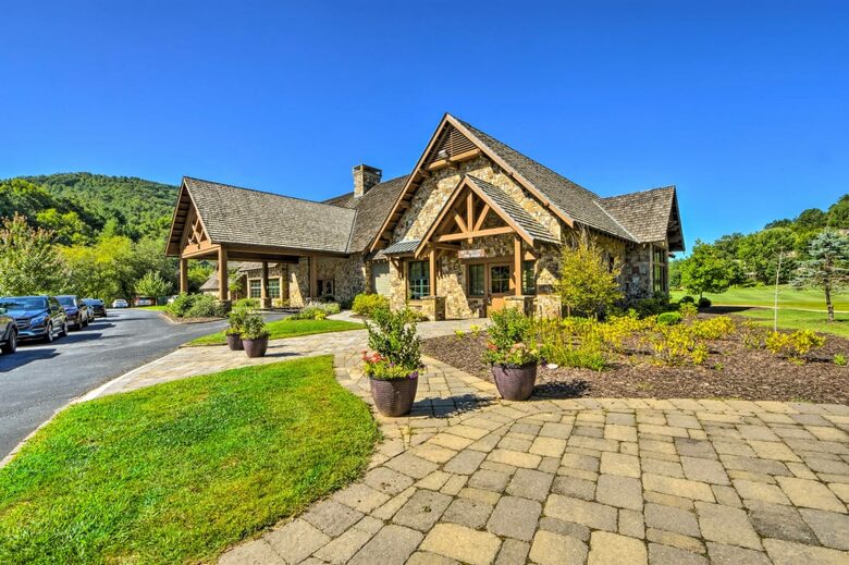 Sky Valley Modern Mountain Living - Sky Valley, Georgia