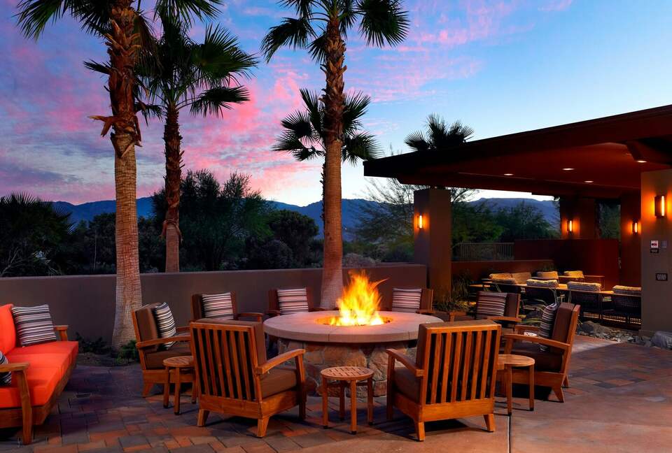 Home exchange at Westin Desert Willow Villas, fire pit at night