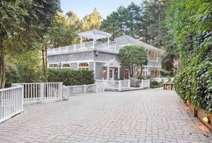 Home exchange in Mill Valley CA, 6 bedroom 5 bath sleeps 14