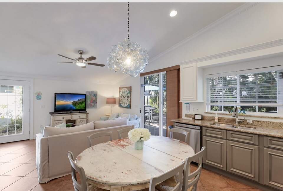 Mermaid's Hideaway Villa - Holmes Beach, Florida