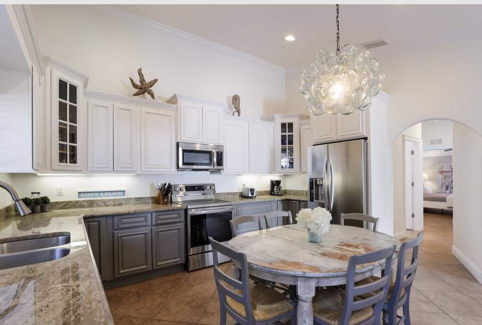 Mermaid's Hideaway Villa - Holmes Beach, Florida