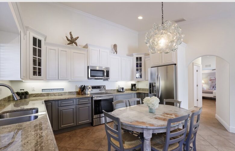 Mermaid's Hideaway Villa - Holmes Beach, Florida