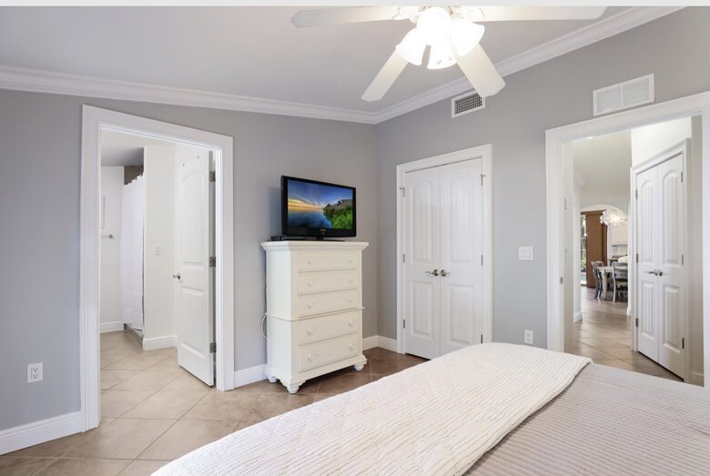 Mermaid's Hideaway Villa - Holmes Beach, Florida