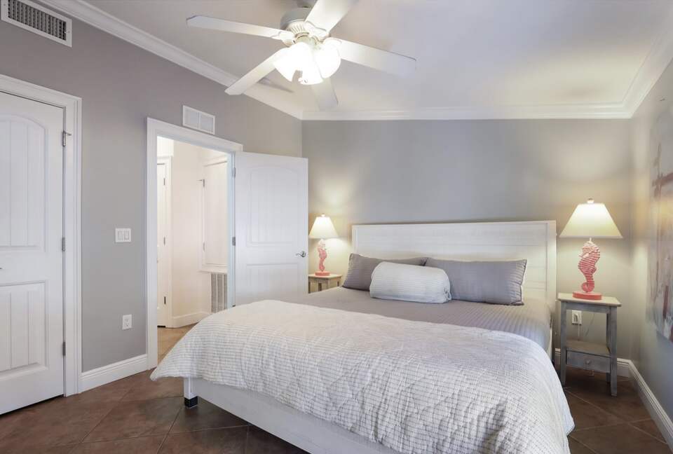 Mermaid's Hideaway Villa - Holmes Beach, Florida