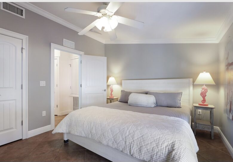 Mermaid's Hideaway Villa - Holmes Beach, Florida