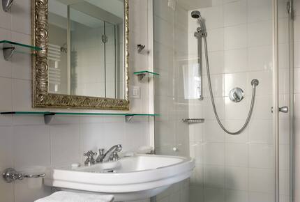 Ca' Cerchieri Mezzanine - Venice, Italy