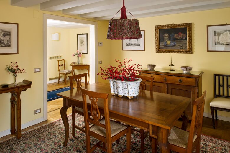 Ca' Cerchieri Mezzanine - Venice, Italy