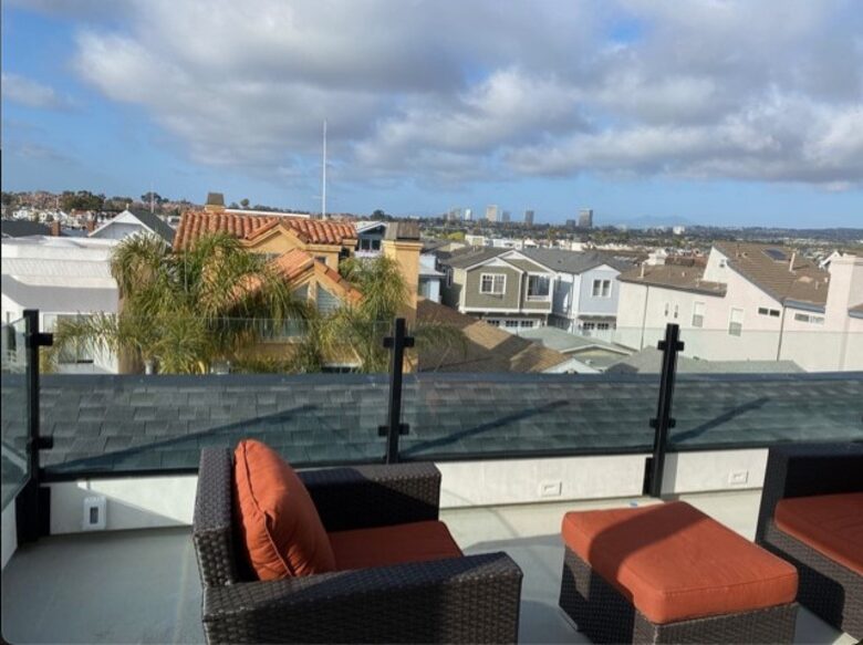 Home exchange in Newport Beach CA, rooftop deck with furniture