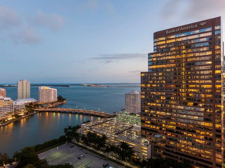 Home exchange in Miami FL, view of the city and ocean at sunset