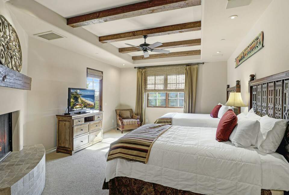 Home exchange in Scottsdale AZ, guest bedroom with 2 twin beds
