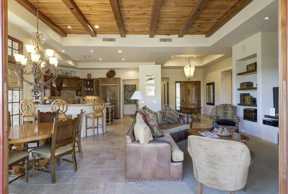 Home exchange in Scottsdale AZ, open floor plan living area