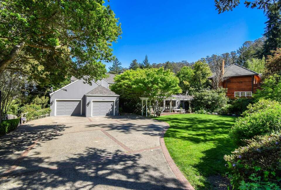 Home exchange in Mill Valley CA, 5 bedroom 5 bath sleeps 12