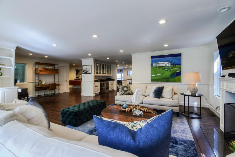 Home exchange in Mill Valley CA, open floor plan living room